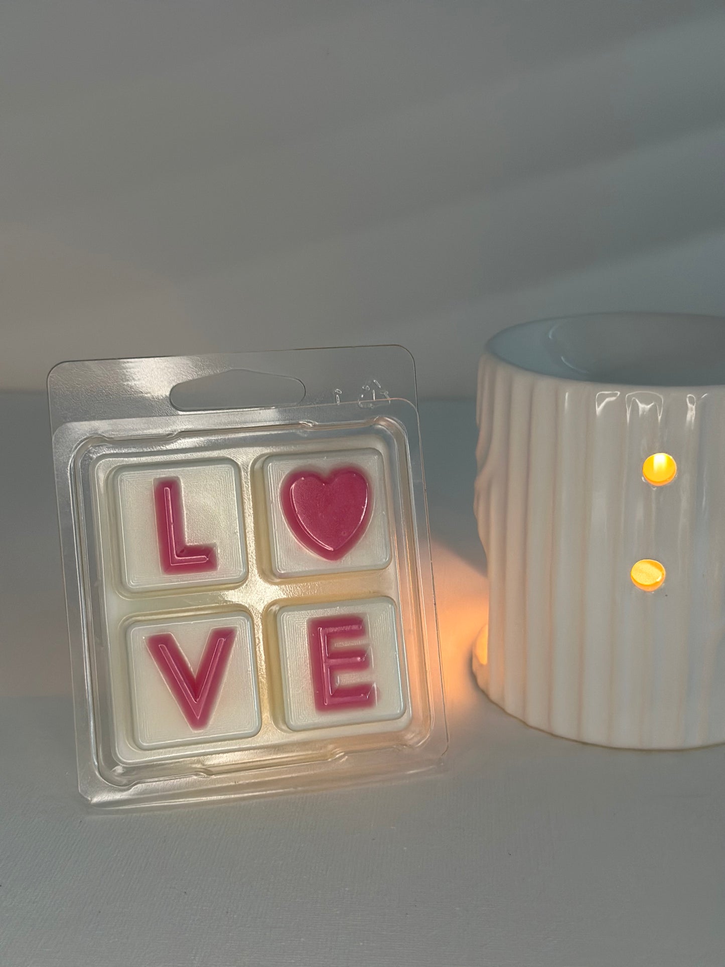 Waxmelts | Love is in the Air