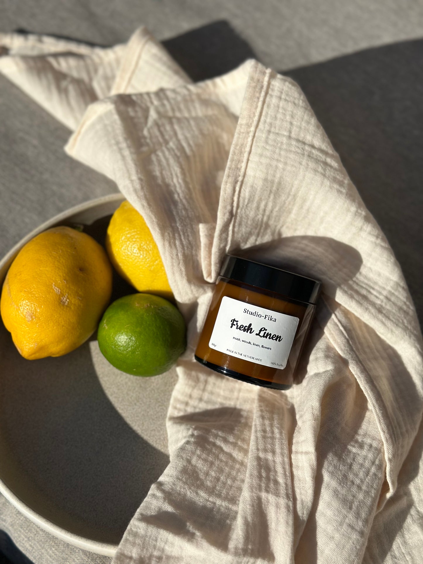 Fresh Linen Geurkaars | Amber Jar Candle