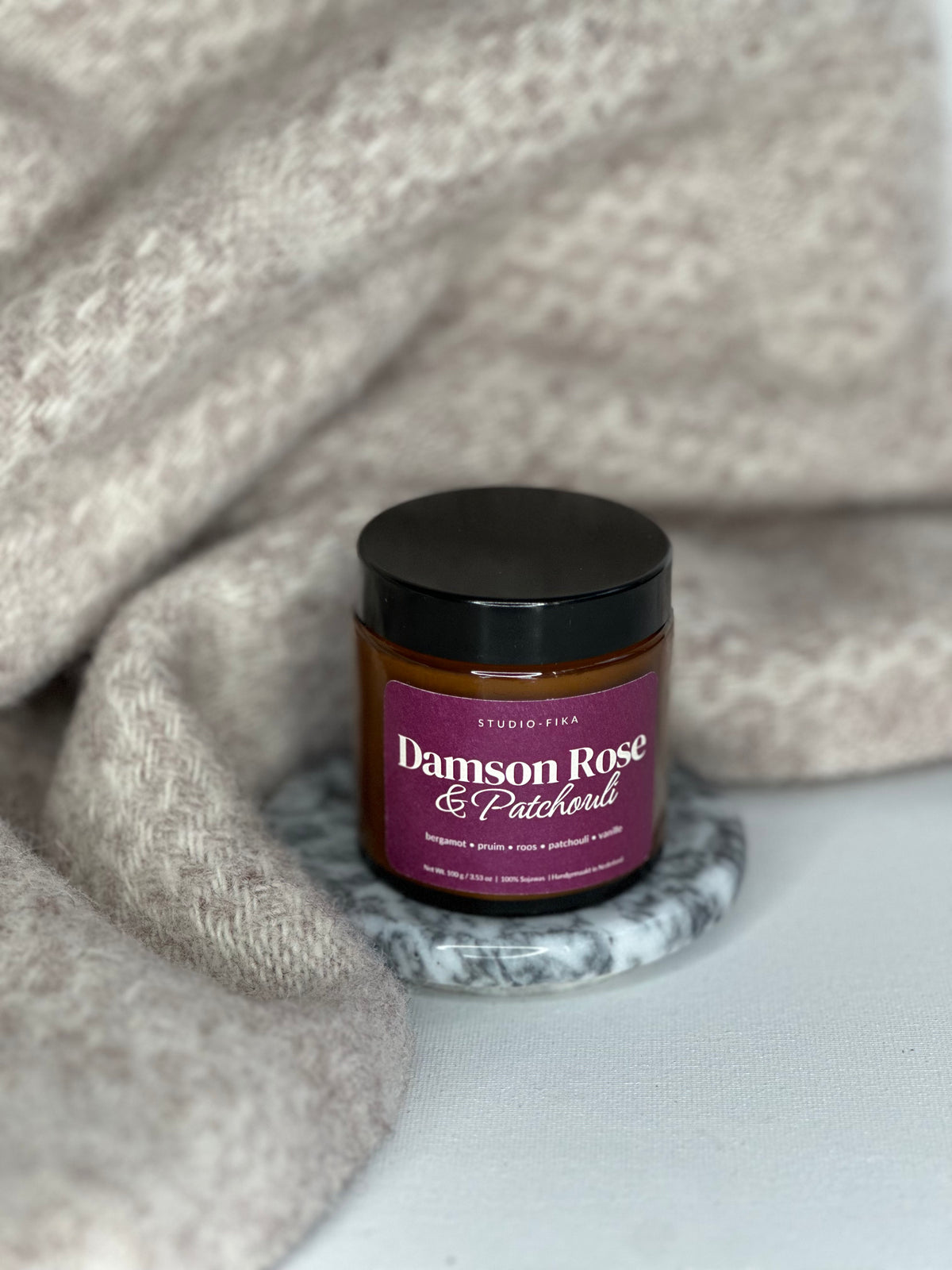 Amber Jar Candle | Damson Rose & Patchouli Geurkaars